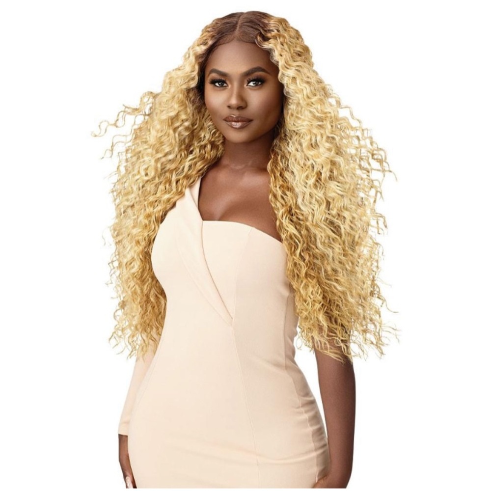 Outre Synthetic Melted Hairline Rafaella Wig Color 613 *BRAND NEW*